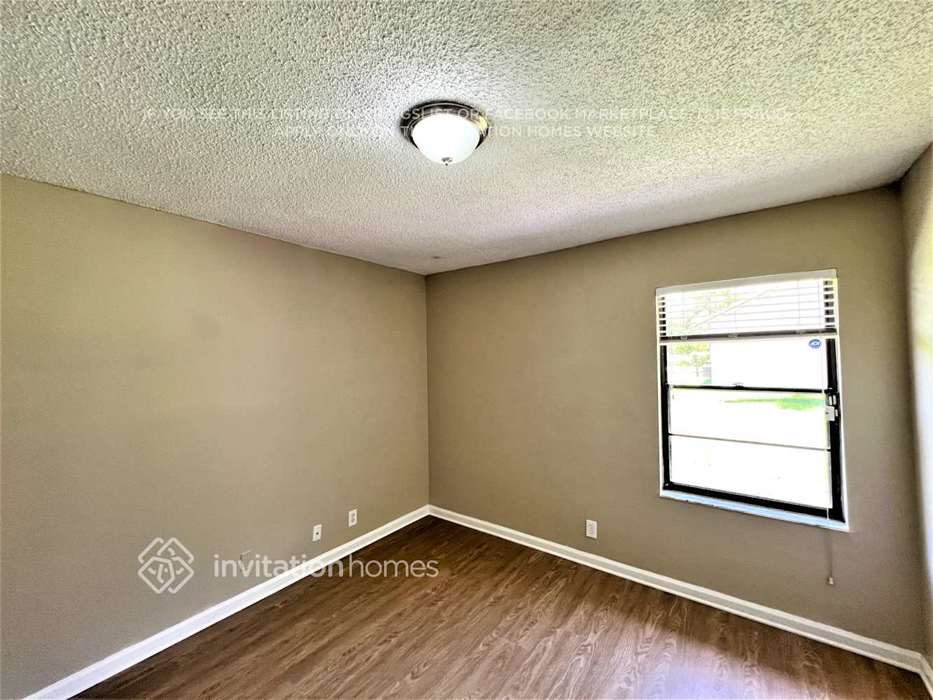 Building Photo - 1944 Lynton Cir