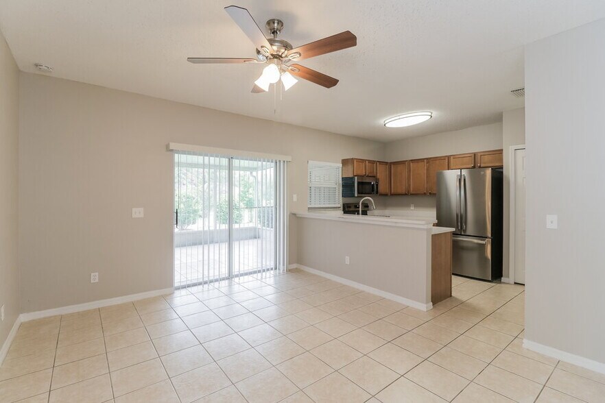 Building Photo - 30138 Wellesley Way
