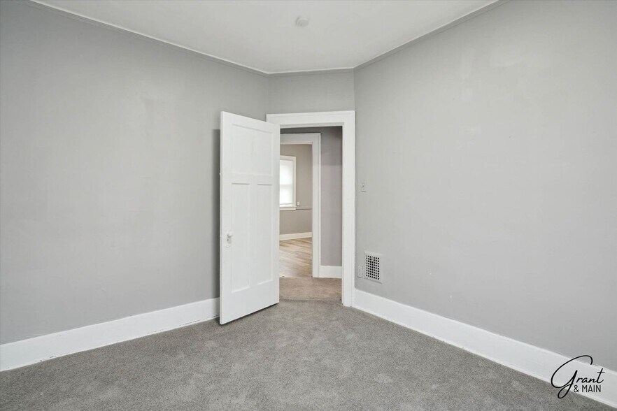 Building Photo - 3813/3815 W Euclid - JL Schneider LLC