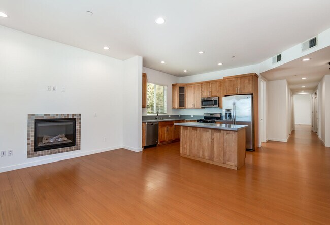 Unit 2 Living/Kitchen - 14212 Riverside Dr