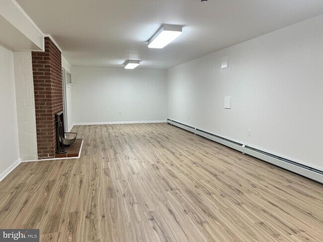 Building Photo - 12405 Shafer Ln