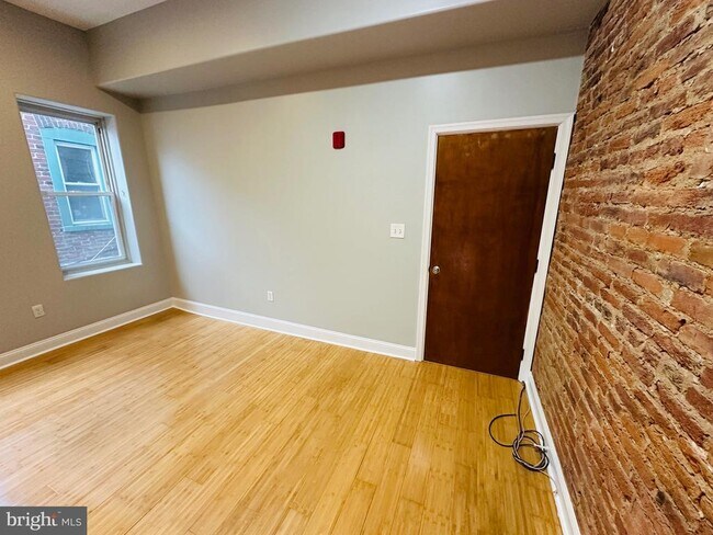 Building Photo - 4264 Manayunk Ave
