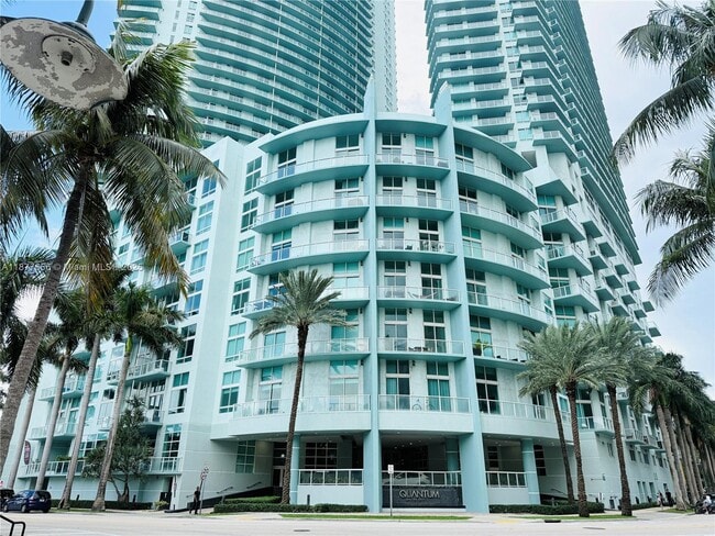 Building Photo - 1900 N Bayshore Dr