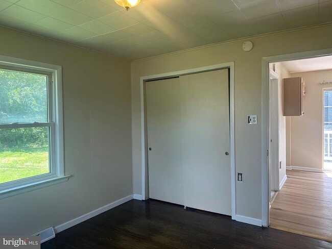 Building Photo - 316 Delsea Dr