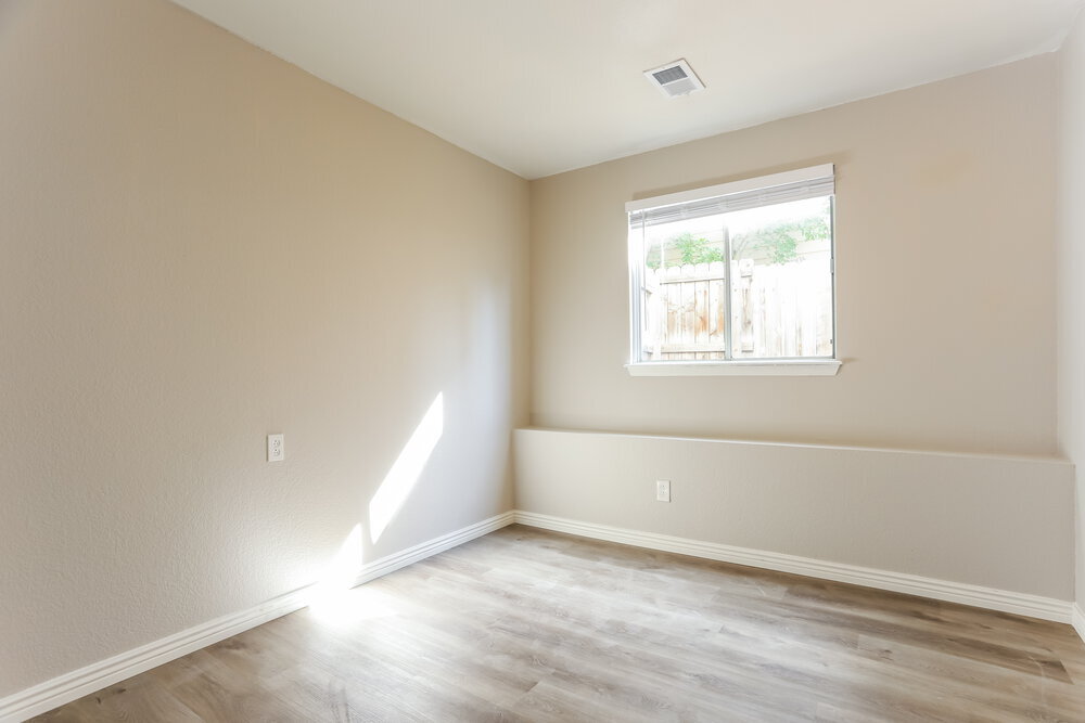 Building Photo - 7693 Halleys Dr