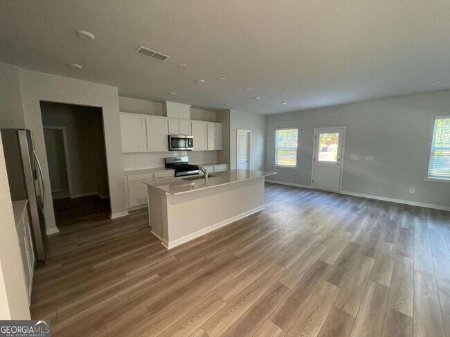 Building Photo - 3156 Morris Hills Dr