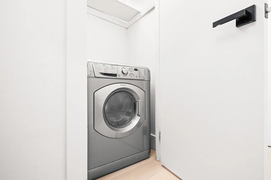 Building Photo - 81 St Marks Pl