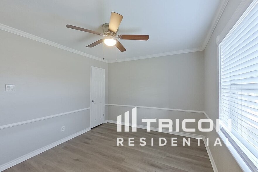 Building Photo - 4848 Alta Oaks Ln