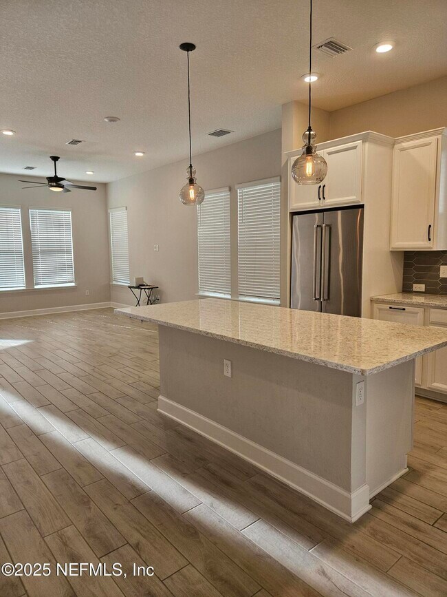 Building Photo - 11340 Breakers Bay Wy