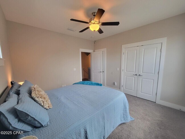 Building Photo - 100 Sea Breeze Cir