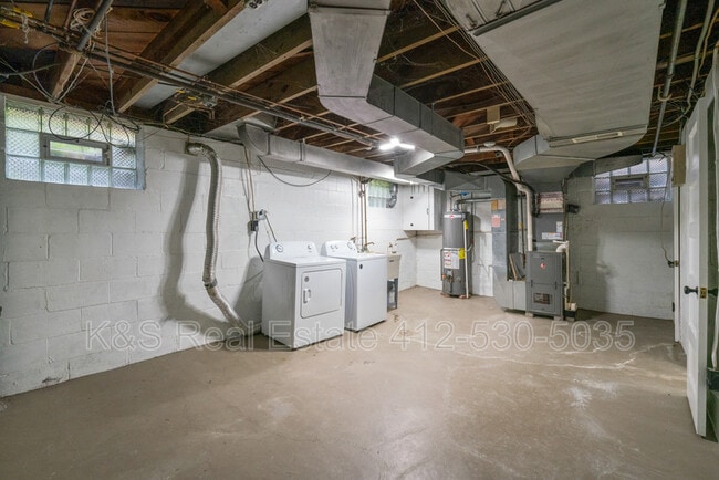 Building Photo - 840 Neely Heights Ave