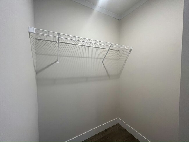 Building Photo - 582 Cimarron