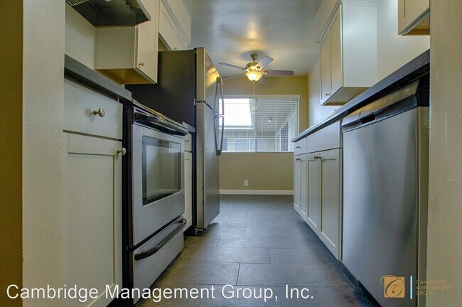 Building Photo - 3940 Oregon St