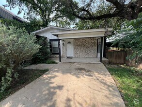 Building Photo - Cool home in East Austin - Don't Miss this...