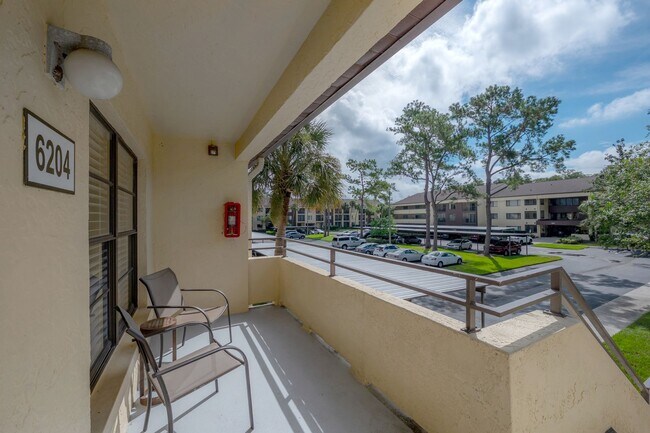 Building Photo - 13608 S Village #6204