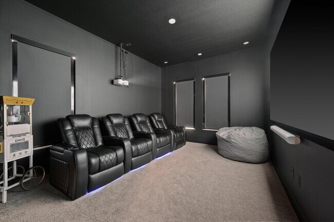 Building Photo - 4727 Estates Cir