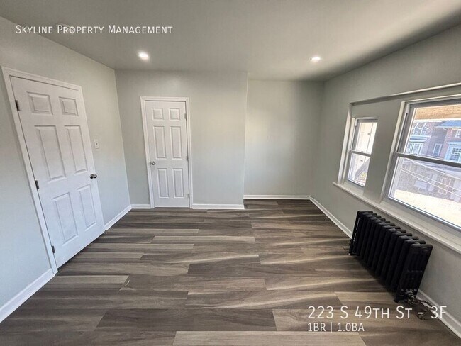 Building Photo - 223 S 49th St