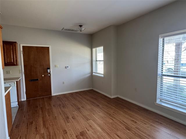 Building Photo - 503 N Washington St