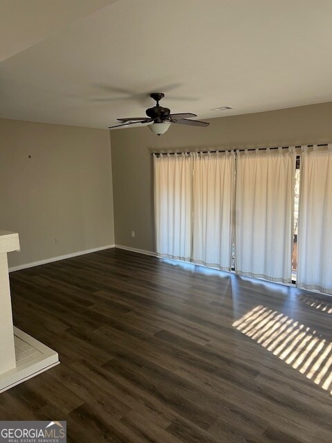 Building Photo - 2 Fairway Ln