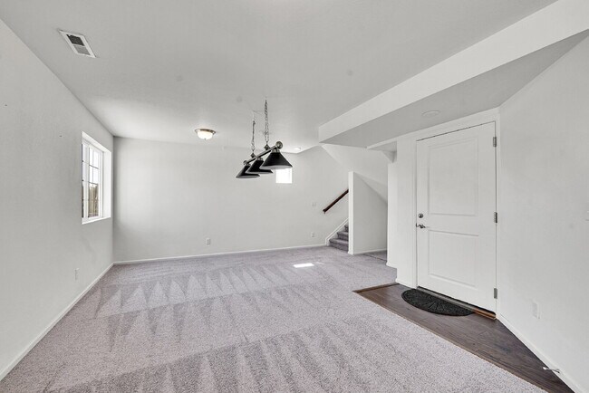 Building Photo - $2,795.00 - 3 Bedrooms, 2.5 Bathrooms, Sin...
