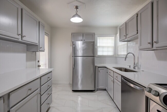 Building Photo - 821 NW 48th St