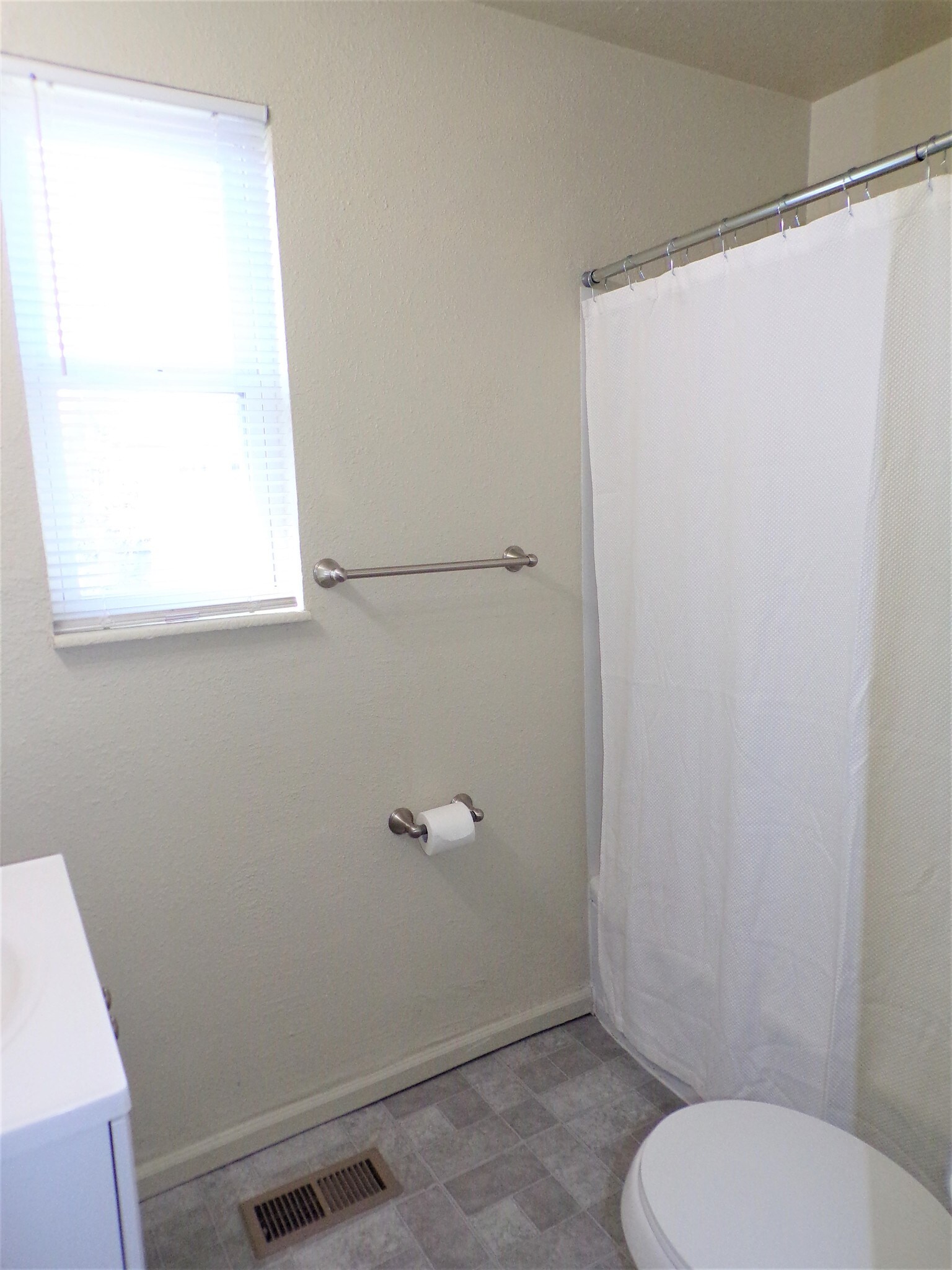 Building Photo - 1125 Dallas St