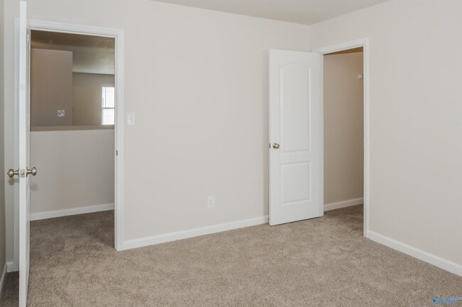 Building Photo - 29932 Brentshire Dr