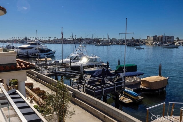 Building Photo - 130 S Bay Front