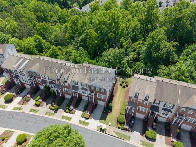 Building Photo - 221 Balaban Cir