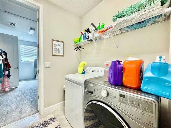 Building Photo - 2854 Hilliard Dr