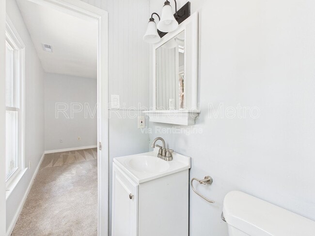 Building Photo - 11220 Sunfield Dr