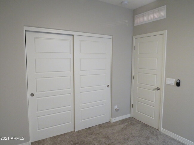 Building Photo - 40537 W Helen Ct