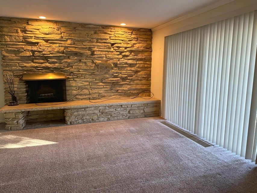 Building Photo - 856 Brickley Dr