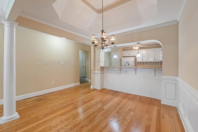Building Photo - 815 Whispering Willow Ct