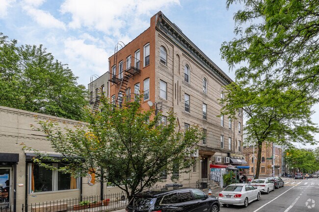 Alternate view. - 1549 Dekalb Ave