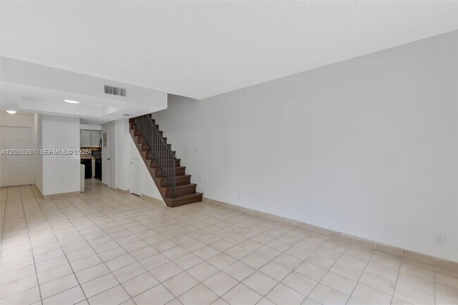 Building Photo - 6141 SW 42nd Ct