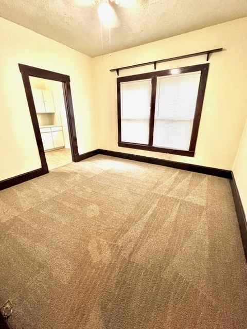 Dining Room - 1020 N Main Ave