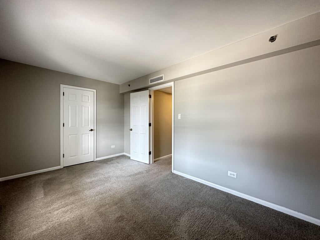 Building Photo - 4334 N Hazel St