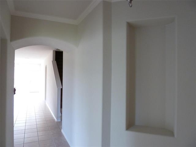 Building Photo - 1917 Grand Fairway Dr