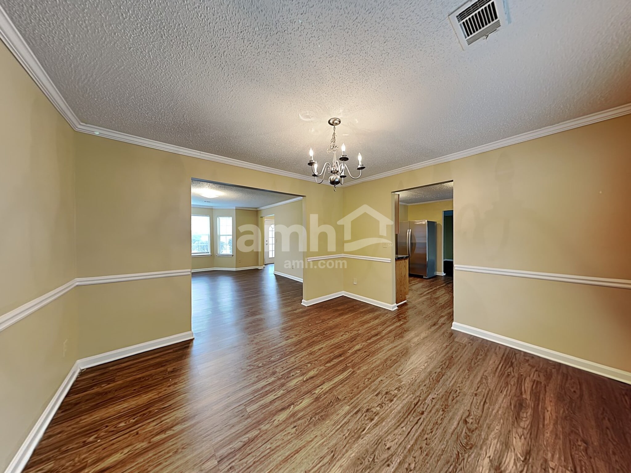 Building Photo - 1642 Village Place Cir NE