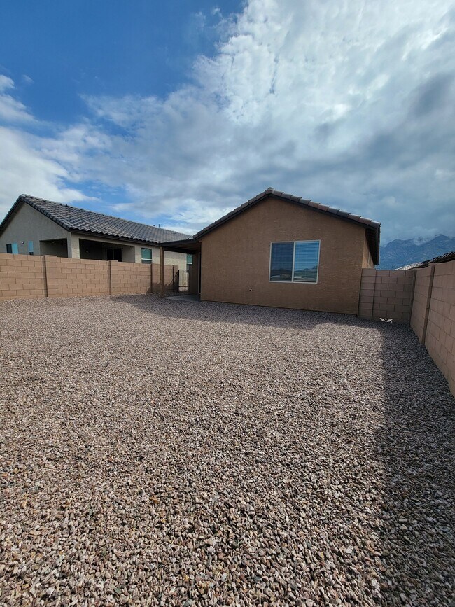 Building Photo - 15257 N Desert Lilac Ln