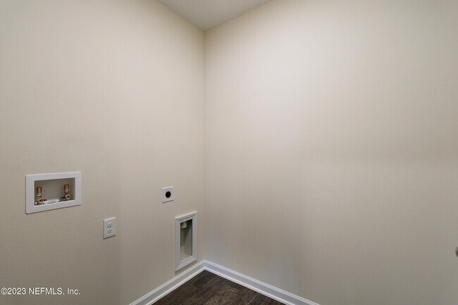 Building Photo - 3307 Lawton Pl