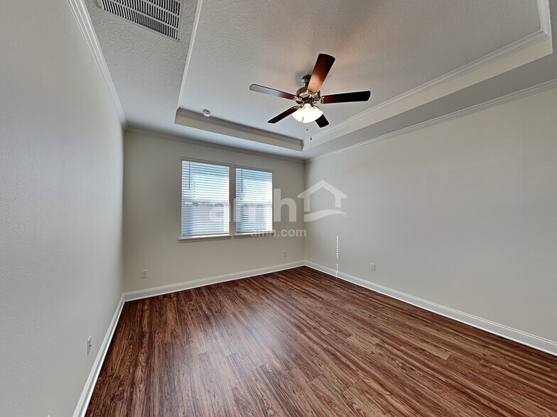 Building Photo - 117 Banyan Frst Dr