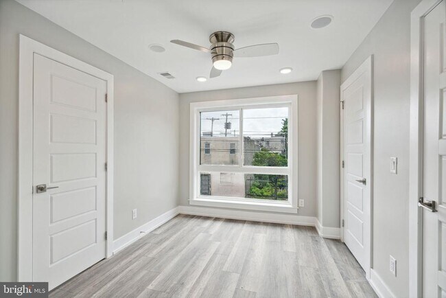 Building Photo - 2262 N 2nd St