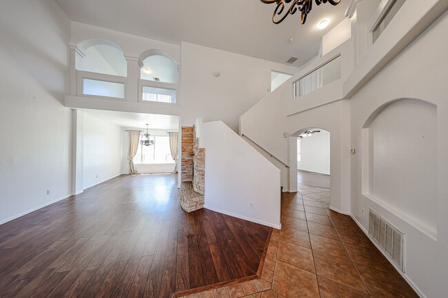 Building Photo - RV GATE! Lovely 4 bedroom, 3 bathroom home...