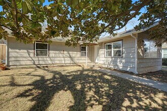 Building Photo - "Charming 1951 3-bedroom, 2-bath Classic with Modern Kitchen Updates & Spacious Backyard!"