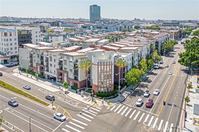 Building Photo - 100 S Alameda St