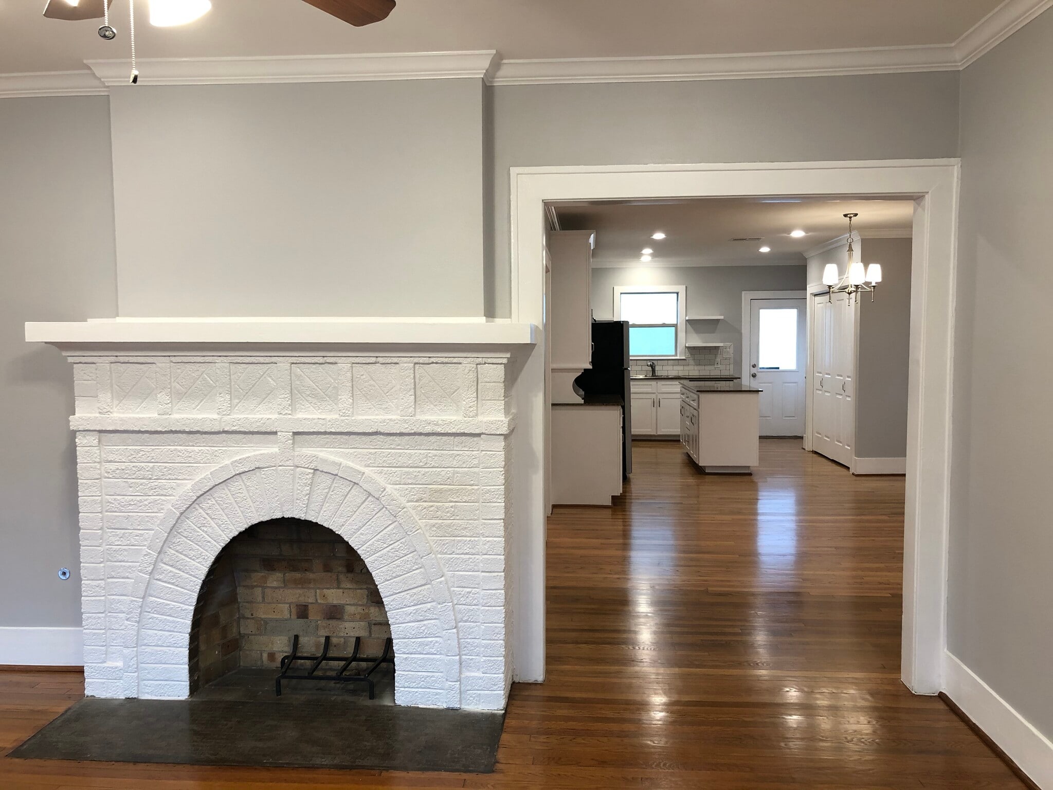 Gas fireplace with entry to dining and kitchen area - 1712 Blodgett St