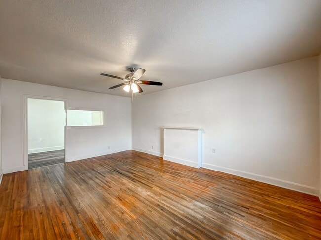 Building Photo - 1009 S 25th St