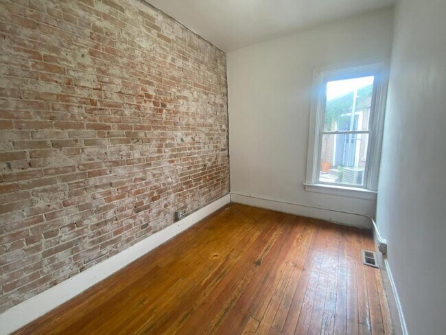 Building Photo - 2739 N Downing St